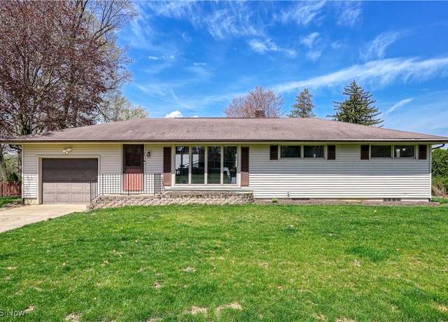 Property at 65 E Bellisle Dr, Akron, OH 44319, 3 beds, 2 baths