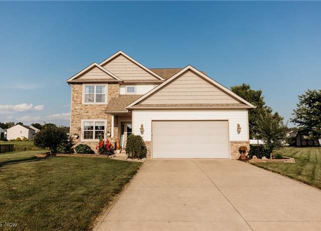 Property at 7245 Jimmie St SW, Massillon, OH 44646, 3 beds, 2.5 baths