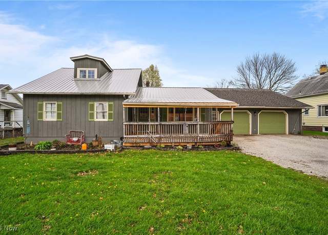 Property at 215 E Virginia Ave, Sebring, OH 44672, 3 beds, 2 baths