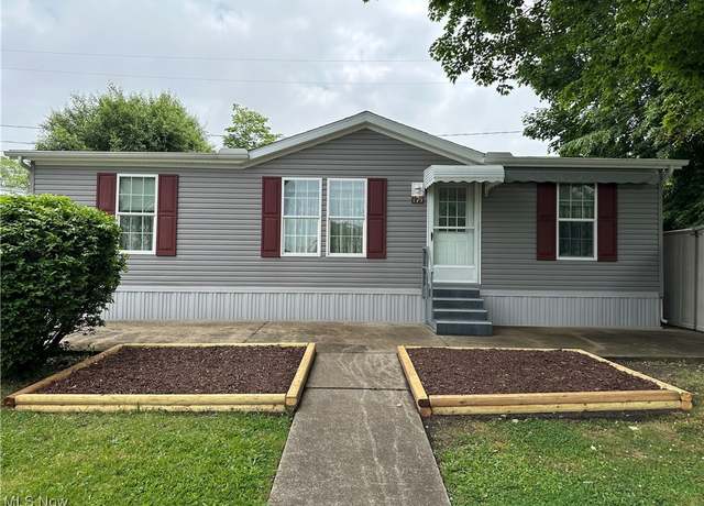 Property at 1626 E 51st St, Ashtabula, OH 44004, 3 beds, 2 baths