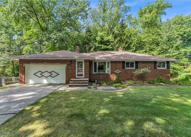 Property at 3980 Diana Dr, Broadview Heights, OH 44147, 3 beds, 2 baths