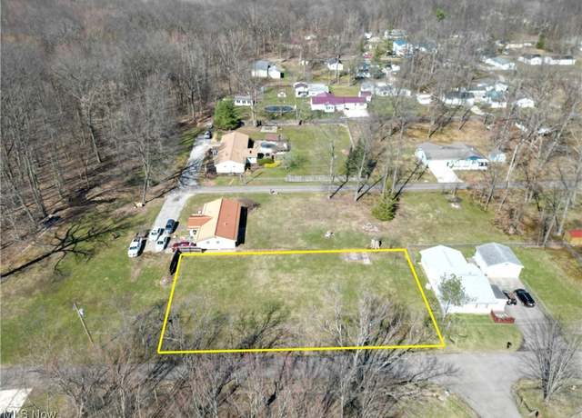 Property at 17972 Davis Rd, Lake Milton, OH 44429