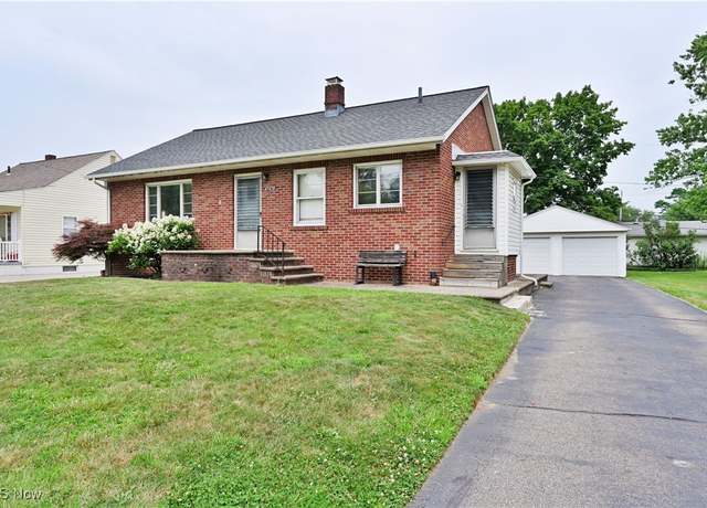 Property at 41420 Northwood St, Elyria, OH 44035, 3 beds, 1 bath