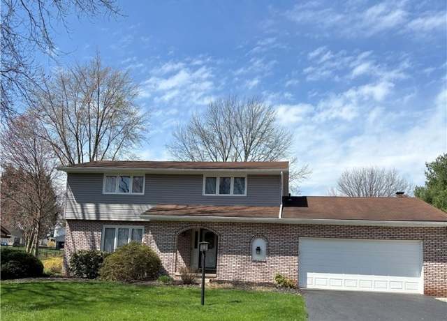 Property at 8777 Prancer Ave NW, North Canton, OH 44720, 4 beds, 3 baths