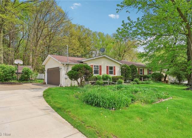 Property at 849 Chenook Trl, Macedonia, OH 44056, 4 beds, 2 baths
