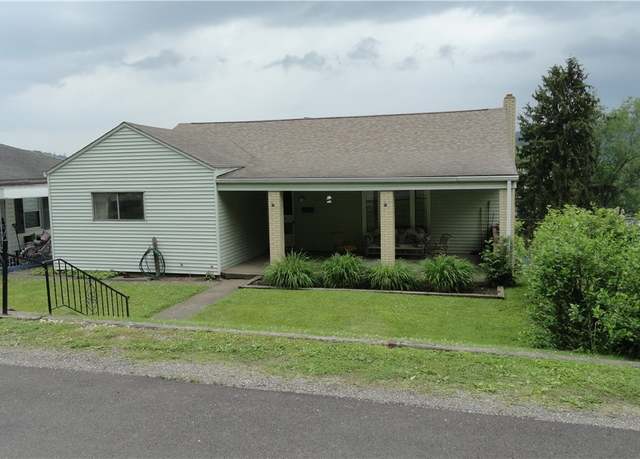 Property at 521 Georgia Ave, Chester, WV 26034, 3 beds, 1 bath
