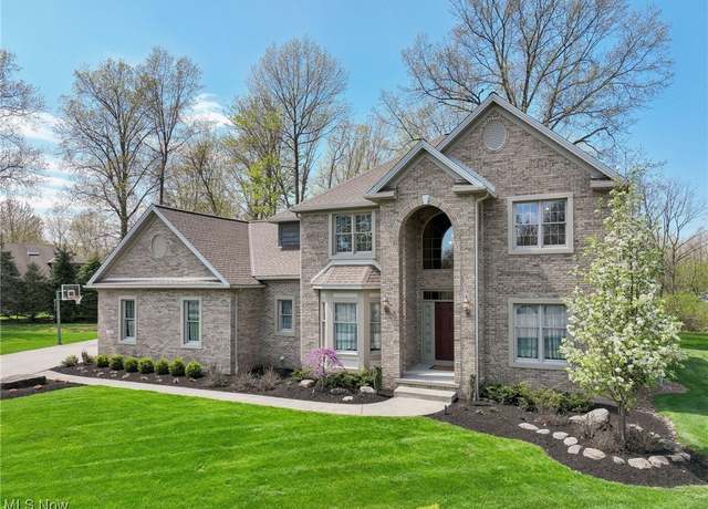 Property at 37592 Bridge Pointe Trl, Avon, OH 44011, 4 beds, 3.5 baths