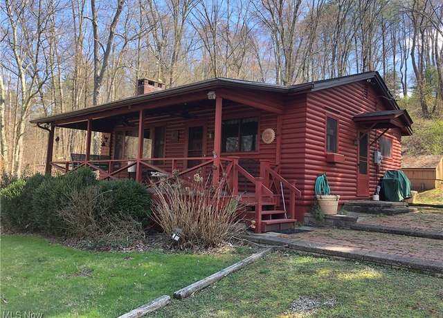 Property at 4097 Oakwood Dr SW, Bowerston, OH 44695, 2 beds, 1 bath