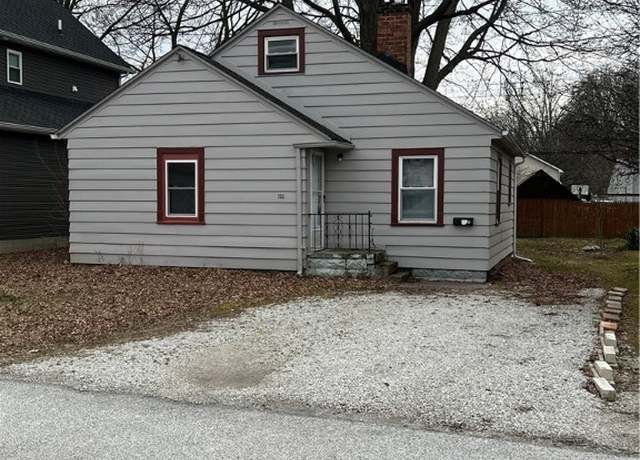 Property at 460 Campers Dr, Eastlake, OH 44095, 3 beds, 1 bath
