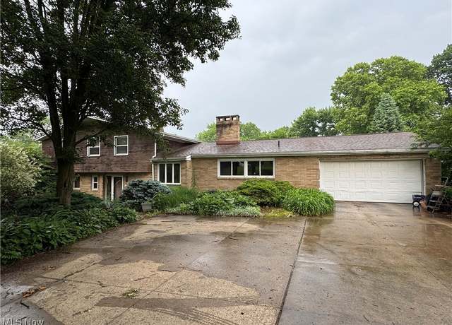 Property at 4904 Market Ave N, Canton, OH 44714, 4 beds, 3 baths