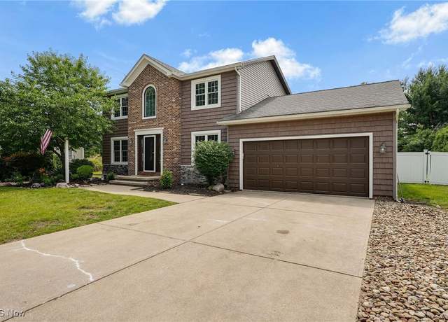 Property at 9324 Lori Jean Dr, Mentor, OH 44060, 3 beds, 2.5 baths