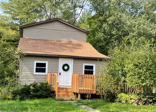 Property at 18636 Mount Pleasant Dr, Auburn, OH 44023, 2 beds, 2 baths