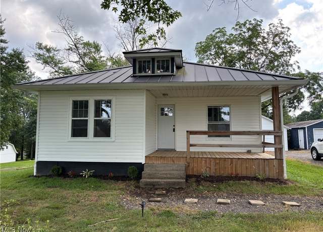 Property at 2895 Boggs Rd, Zanesville, OH 43701, 2 beds, 1 bath