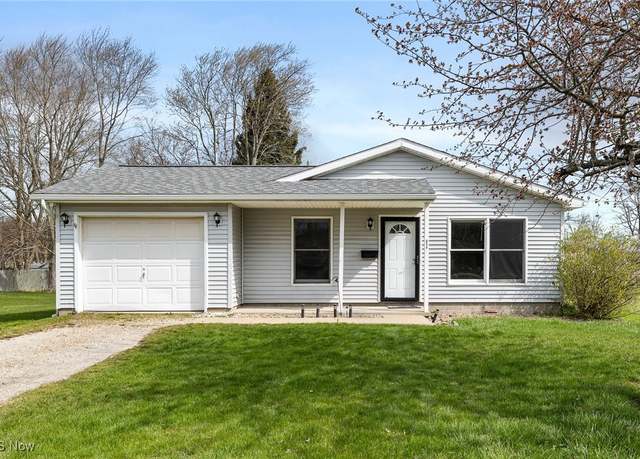 Property at 1204 Winthrop Ln, Ashland, OH 44805, 3 beds, 1 bath