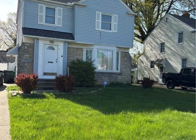 Property at 1104 S Belvoir Blvd, South Euclid, OH 44121, 3 beds, 1.5 baths