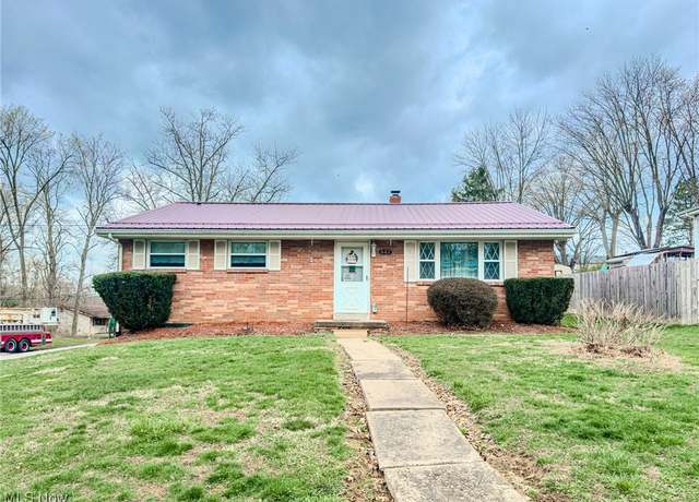 Property at 347 Bradley Ave, Wintersville, OH 43953, 3 beds, 1 bath