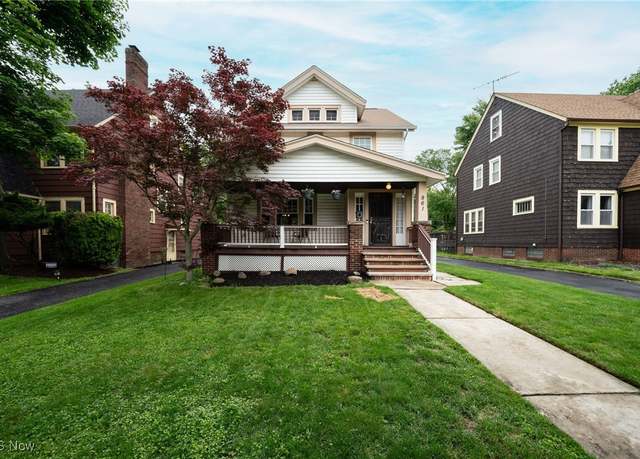 Property at 961 Oxford Rd, Cleveland Heights, OH 44121, 3 beds, 2.5 baths