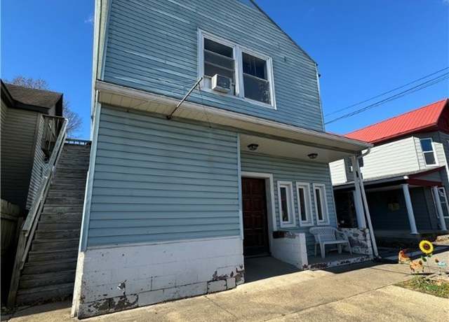 Property at 213 High St, Senecaville, OH 43780, 5 beds, 4 baths