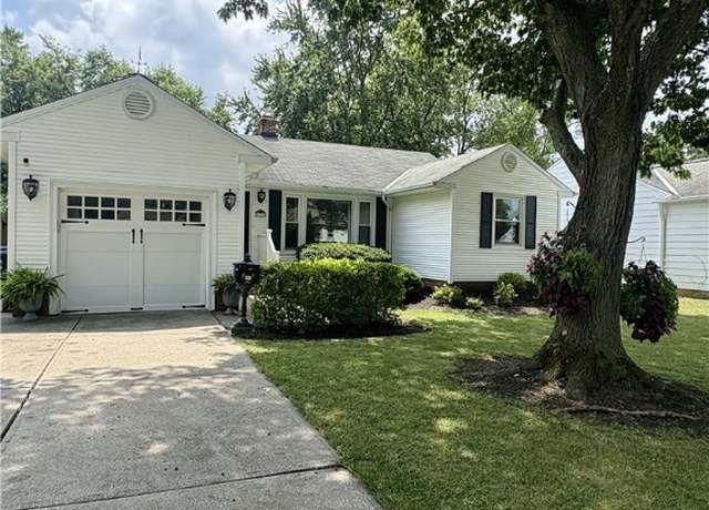 Property at 5126 Longton Rd, Lyndhurst, OH 44124, 3 beds, 1.5 baths