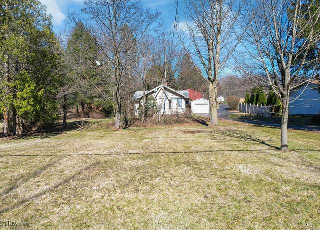 Property at 313 Southeast Ave, Tallmadge, OH 44278, 2 beds, 1.5 baths