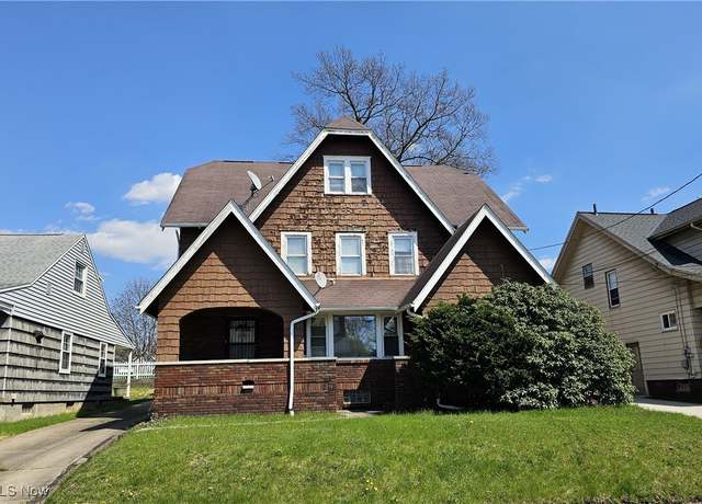 Property at 967 & 969 Oakland Ave, Akron, OH 44310, 7 beds, 3 baths