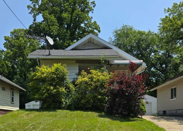 Property at 359 Booth Ave, Akron, OH 44305, 2 beds, 1 bath