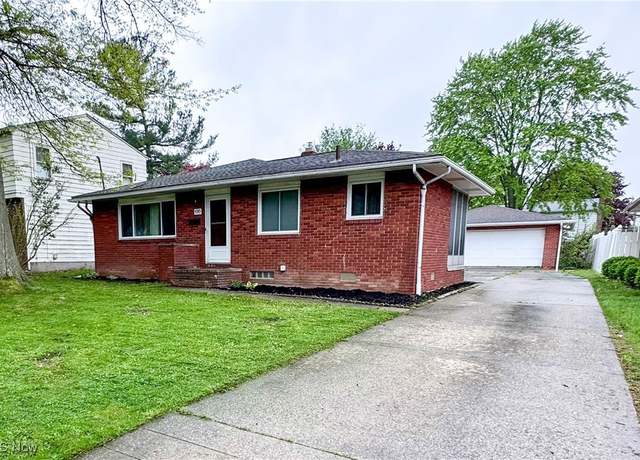 Property at 590 N Hawkins Ave, Akron, OH 44313, 3 beds, 1.5 baths