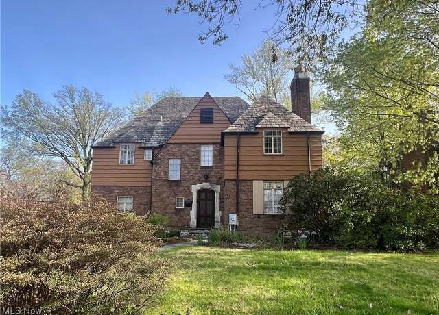 Property at 16400 Glynn Rd, Cleveland Heights, OH 44112, 5 beds, 3.5 baths