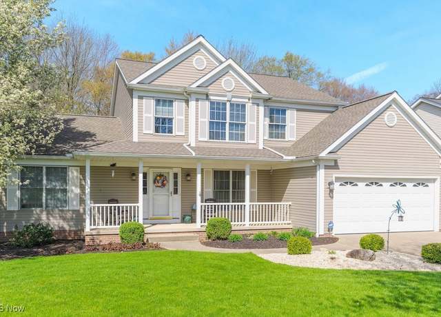 Property at 8111 Larkspur Ave NW, North Canton, OH 44720, 3 beds, 2.5 baths