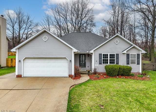 Property at 1971 Cherrywood Ln, Akron, OH 44312, 4 beds, 3 baths