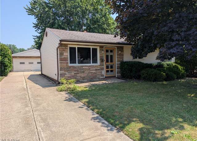 Property at 1009 E 347th St, Eastlake, OH 44095, 3 beds, 1 bath