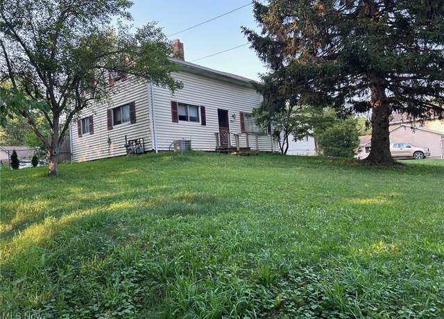 Property at 29901 Eddy Rd, Willoughby Hills, OH 44094, 3 beds, 2 baths