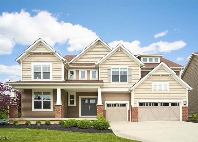Property at 30 Harvester Dr, Copley, OH 44321, 4 beds, 4.5 baths