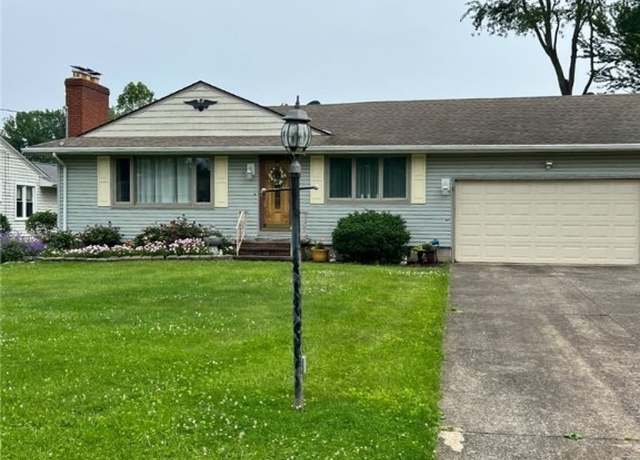 Property at 39656 Carol Ln, Elyria, OH 44035, 3 beds, 1.5 baths