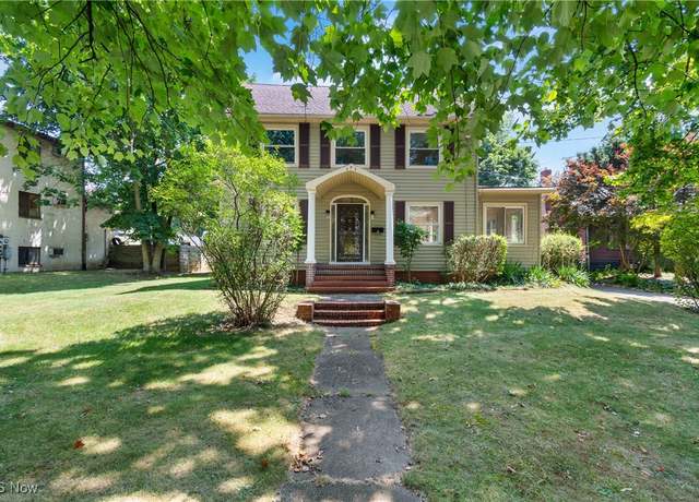 Property at 373 Canton Rd, Akron, OH 44312, 4 beds, 3 baths