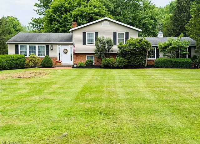 Property at 10960 Wilson Mills Rd, Chardon, OH 44024, 3 beds, 2 baths