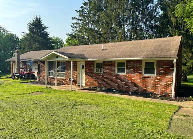 Property at 48828 Carmen Rd, Hopedale, OH 43976, 3 beds, 1 bath
