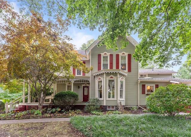 Property at 715 Barlow Rd, Hudson, OH 44236, 4 beds, 2 baths