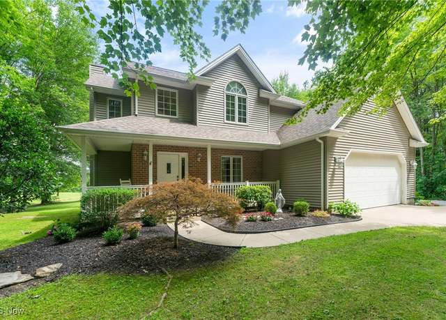 Property at 1745 N Duck Creek Rd, North Jackson, OH 44451, 4 beds, 2.5 baths