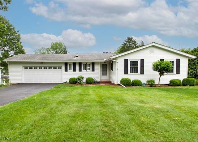 Property at 6711 Mcvay Dr, Westfield Center, OH 44251, 3 beds, 2.5 baths