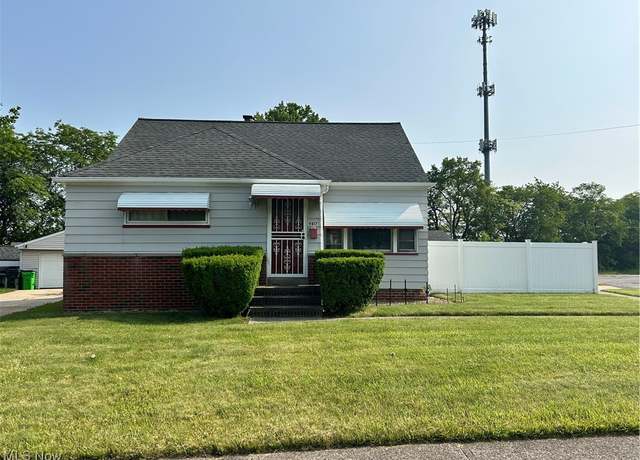 Property at 9817 David Rd, Garfield Heights, OH 44125, 3 beds, 1 bath