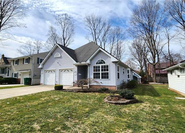 Property at 7480 Southwood Dr, Mentor, OH 44060, 3 beds, 2.5 baths