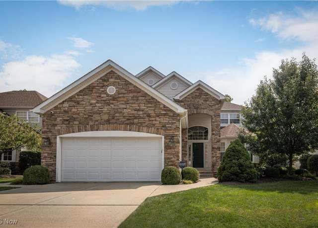 Property at 285 Burwick Rd, Highland Heights, OH 44143, 3 beds, 2.5 baths