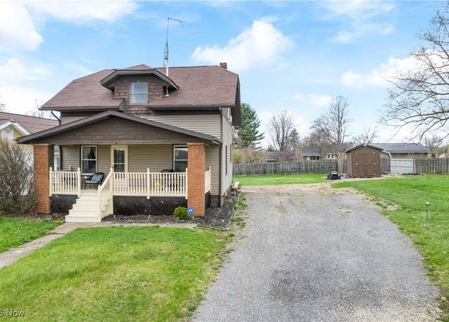 Property at 2445 Pigeon Run Rd SW, Massillon, OH 44647, 2 beds, 2 baths