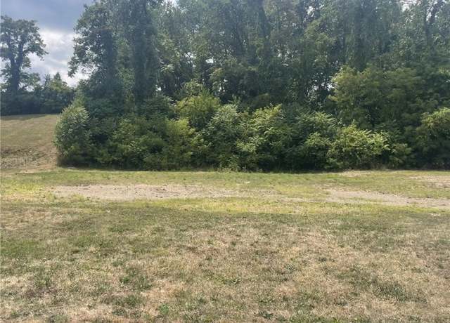 Property at 4531 Saint Andrews Dr, Steubenville, OH 43953