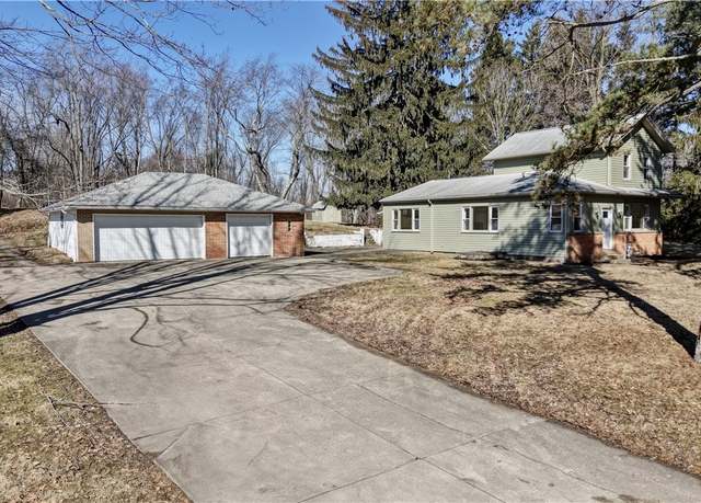 Property at 2211 Beaumont Ave NW, Massillon, OH 44647, 3 beds, 1 bath