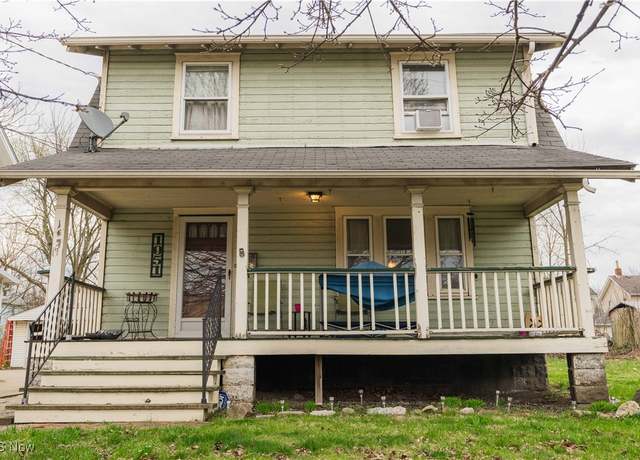 Property at 1051 Brown St, Akron, OH 44301, 3 beds, 1 bath