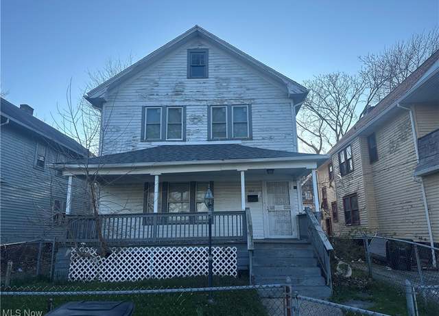 Property at 472 E 110th St, Cleveland, OH 44108, 3 beds, 1 bath
