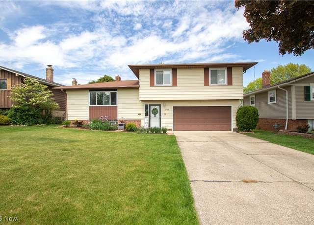Property at 2720 Hetzel Dr, Parma, OH 44134, 3 beds, 1.5 baths