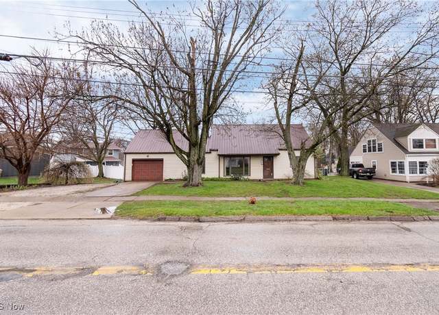 Property at 2079 Bailey Rd, Cuyahoga Falls, OH 44221, 4 beds, 1 bath